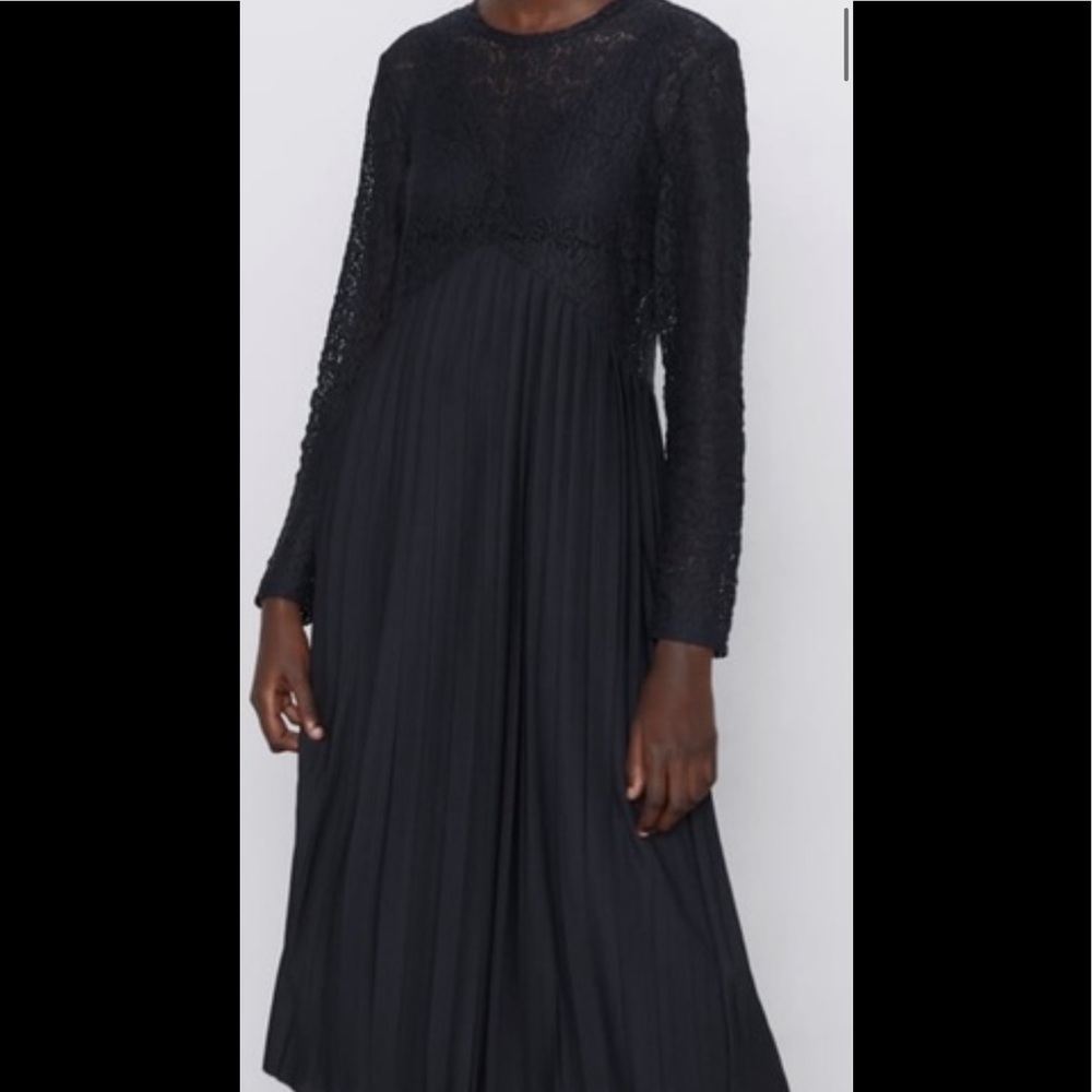 Lace pleated dresss - Picture 4 of 4